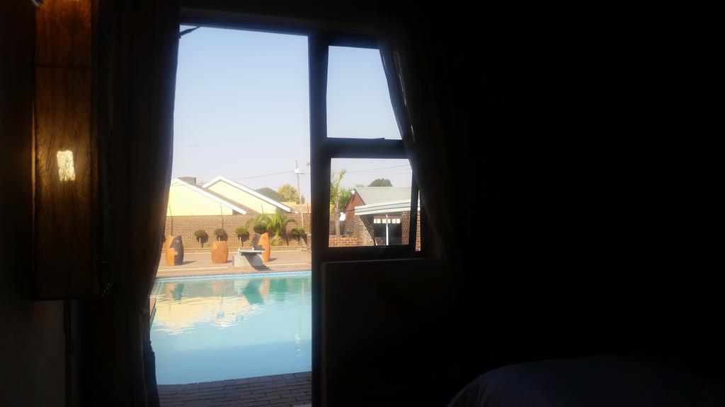 African Phoenix Guest Lodge Johannesburg Exteriér fotografie