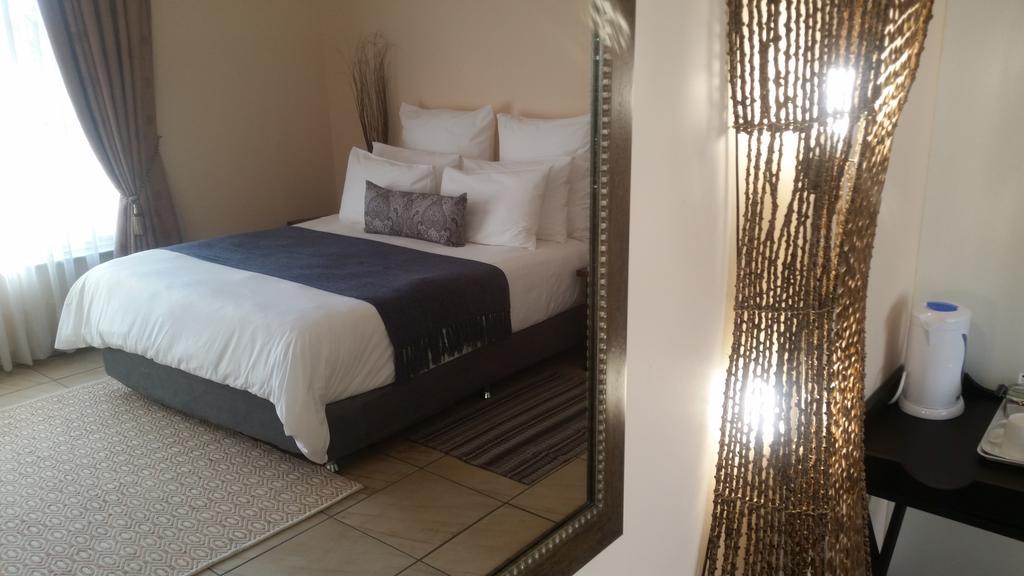African Phoenix Guest Lodge Johannesburg Exteriér fotografie