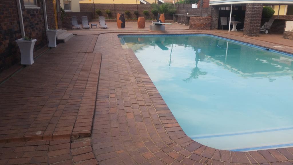 African Phoenix Guest Lodge Johannesburg Exteriér fotografie