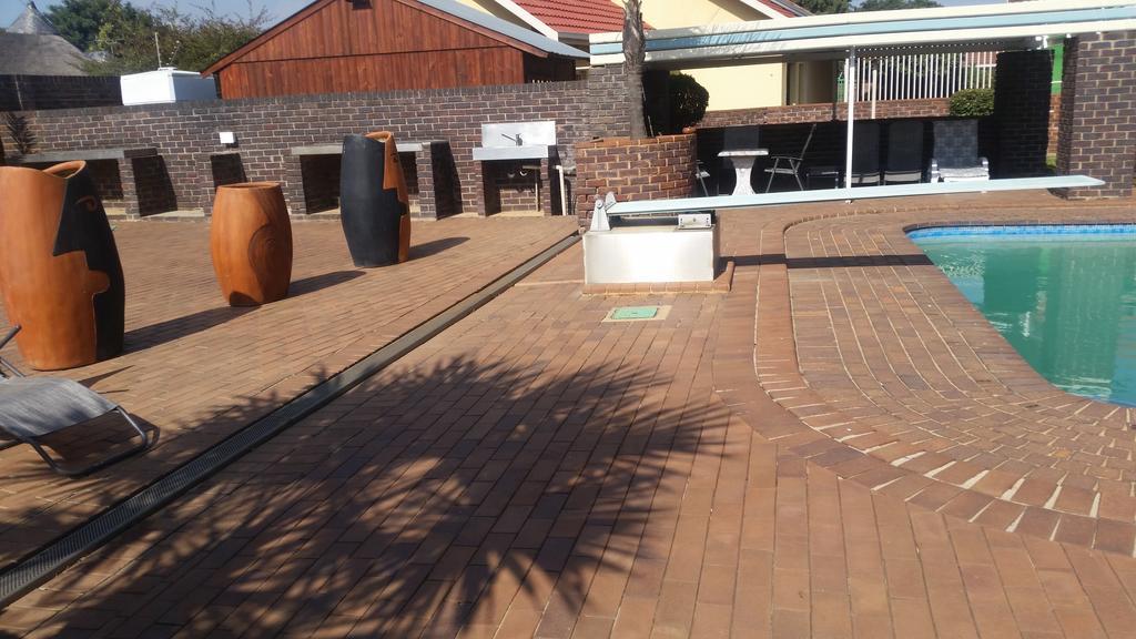 African Phoenix Guest Lodge Johannesburg Exteriér fotografie